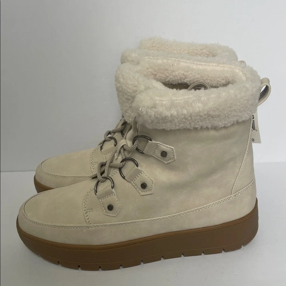 Falls Creek Anita‎ Cream Faux Fur Lined Lace-Up Winter Boots 9 NWT